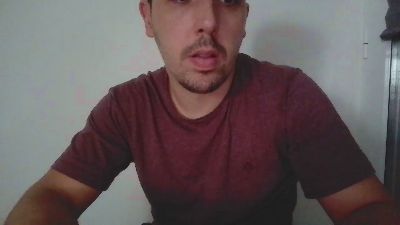 _play_ webcam model stream image