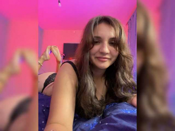 MagicalLouu webcam model stream image