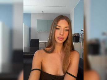 BettyCross webcam model stream image