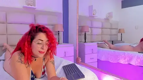 RoxanneStorm_ webcam model stream image