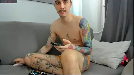 School_Neighbors webcam model stream image