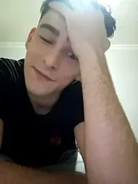 Yasinyasin7 webcam model stream image