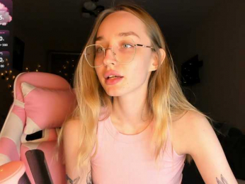 Polikinesis webcam model stream image