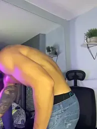 ARON_TAYLER01 webcam stripchat model stream image