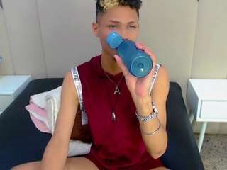 ryan-bigcock webcam model stream image