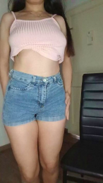petitebelu webcam cam4 model stream image