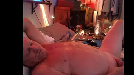 Pussyeat2please webcam model stream image