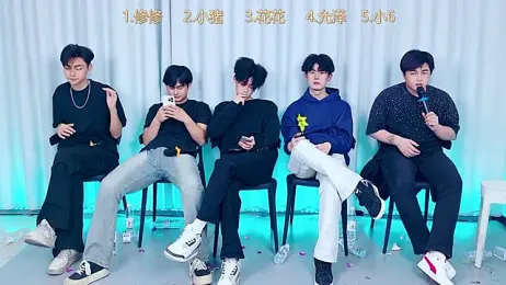 QYBOYS_010 webcam stripchat model stream image