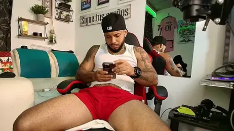 Leenar_Key webcam model stream image