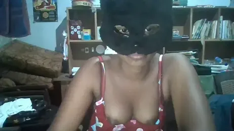 Nora-2003 webcam model stream image
