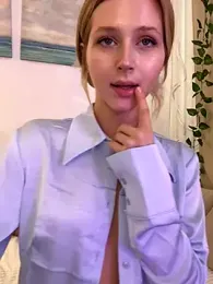 LunaRase webcam model stream image