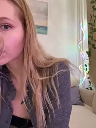 LunaRase webcam model stream image