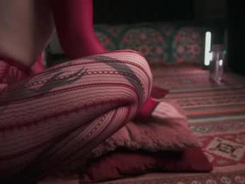 iara_mi webcam model stream image