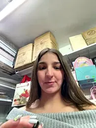 DoriDeluxe66 webcam model stream image