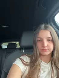 DoriDeluxe66 webcam model stream image