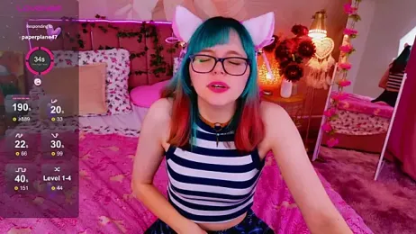 CoralineYoung webcam model stream image