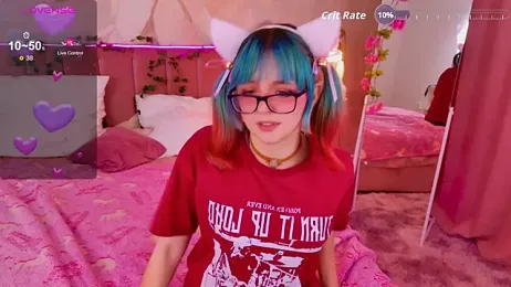CoralineYoung webcam model stream image