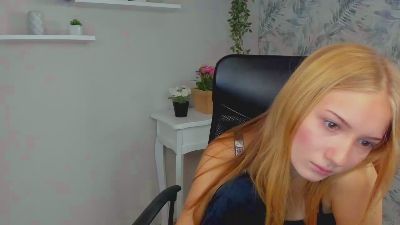 Chloeblonde webcam model stream image