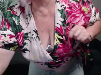joannaandneighbour webcam model stream image