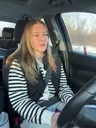 AllesandraLove webcam model stream image