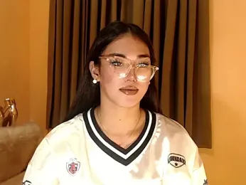 magnificent_kitana webcam model stream image