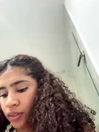 stormyy_ webcam model stream image