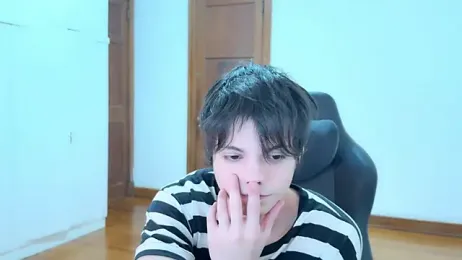 SasukeUhchiaa webcam model stream image