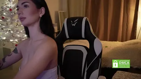 LindaWarners webcam model stream image