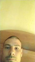 Luzzl webcam model stream image