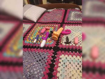 MilfaPara webcam model stream image