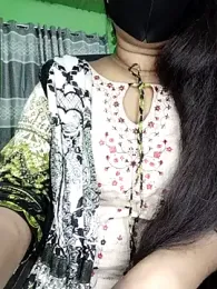 Idhika-Paul webcam stripchat model stream image