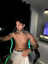 RealGdiass webcam model stream image