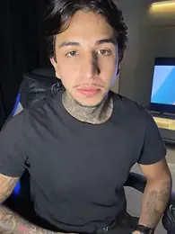 RealGdiass webcam model stream image