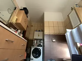 Milky_hairy_mommy webcam model stream image