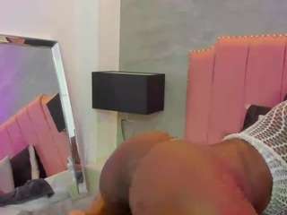 alaia-colinss webcam model stream image