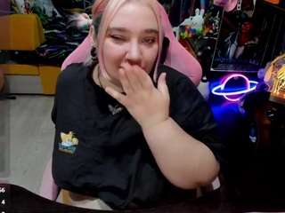 softie-sofy webcam model stream image
