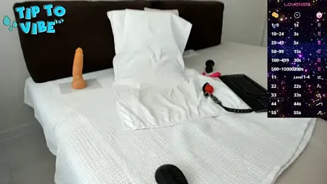 Smallnipples webcam model stream image