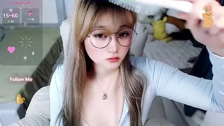 Sweet-18wanwan webcam model stream image