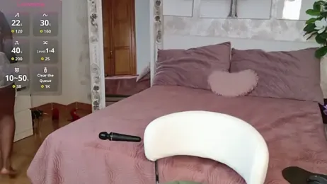 MilaTeenX webcam model stream image