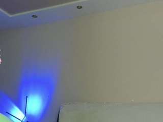 may-flowere webcam model stream image