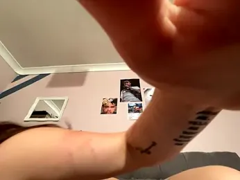 XCherryyXy webcam model stream image