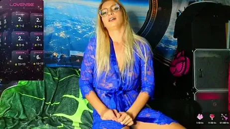 KittyMia webcam model stream image