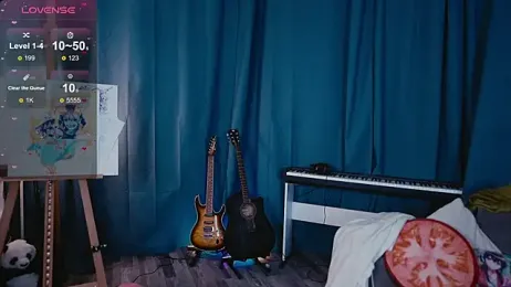 MadnessAlison webcam model stream image