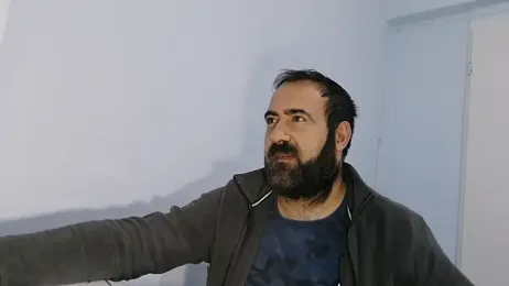 dark-look webcam model stream image