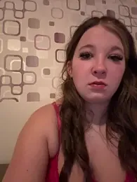 LittleChaosQueen webcam model stream image