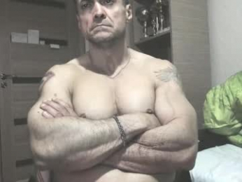 carin_the_body webcam model stream image
