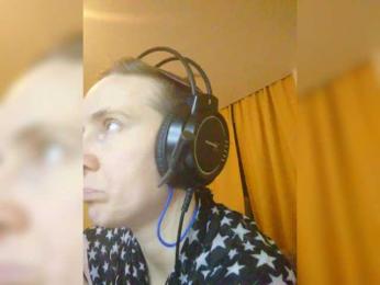 Magretta_Dering webcam model stream image