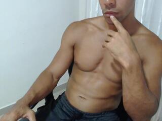 King Raul webcam flirt4free model stream image