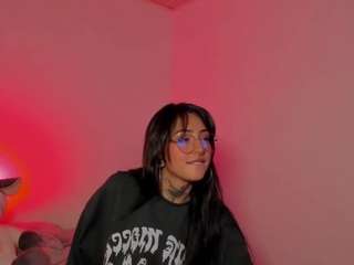 lola-leah webcam camsoda model stream image