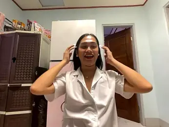 Mira_Janee webcam model stream image